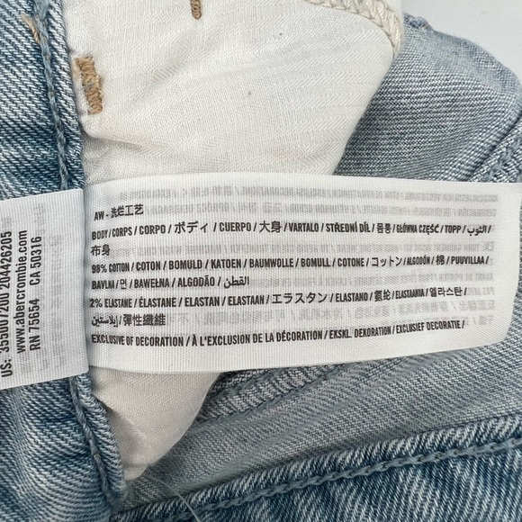 Hollister Ultra High Rise Rough Hem Mom Jeans Size 9 Long Women’s - Picture 5 of 5